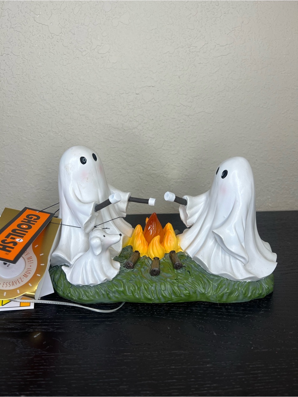 NEW Ghoulish Halloween Light Up Ghosts & Ghost Dog Marshmallows Over Fire Decor